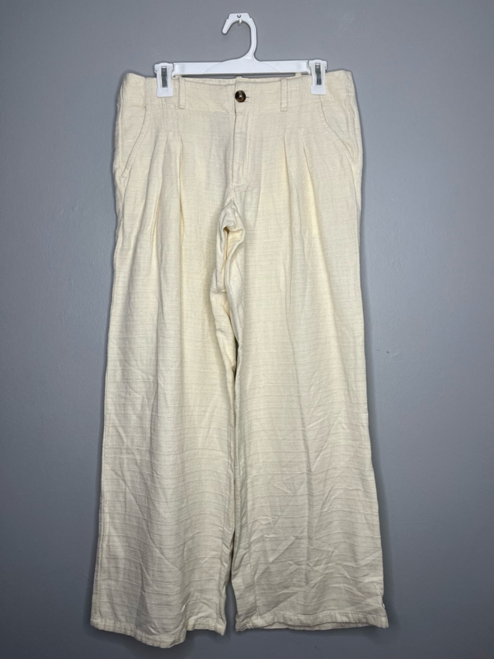 Urban Outfitters Martina Linen Low Rise Cream Wide Leg Pleated Trouser Pants NWT